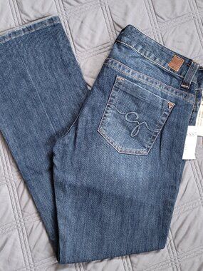New GUESS jeans-low rise, stretch, boor cut, medium rinse jeans